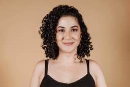 Linda R. Linda R.