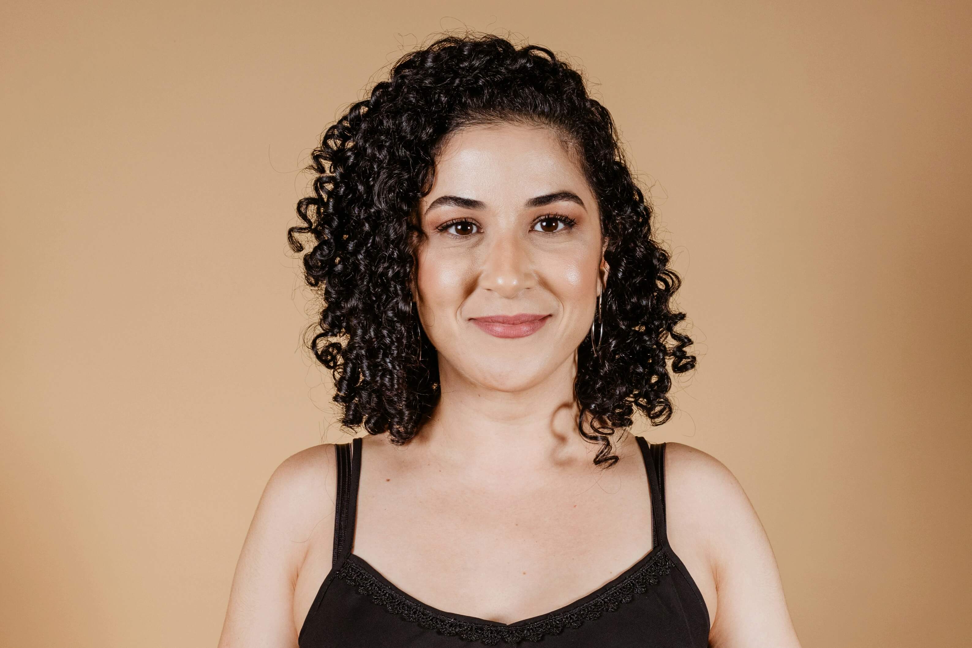 Linda R. Linda R.